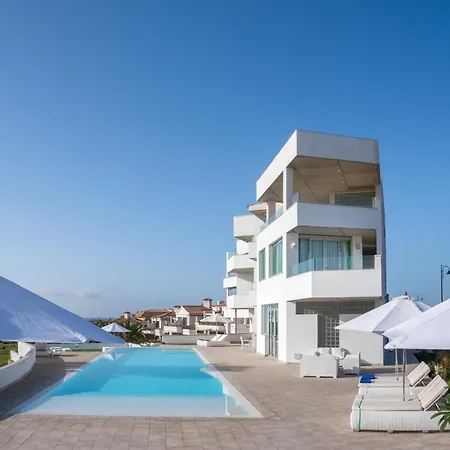 Amarilla Golf Aparthotel