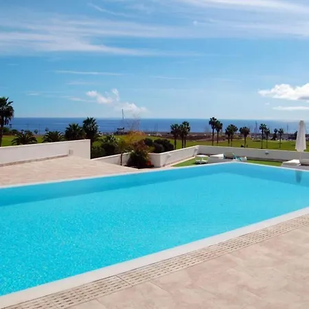 Amarilla Golf Aparthotel 4*