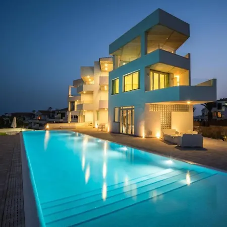 Amarilla Golf Aparthotel 4*